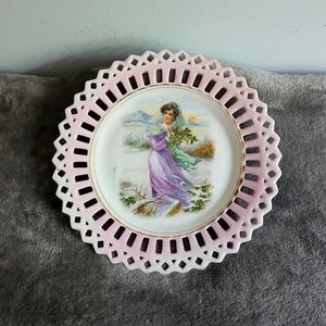 A Lattice Edge 7 " Plate with 2 Gold Circles of a Woman Gathering Holly